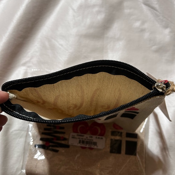 Brighton Christmas Sparkle Pouch - Picture 4 of 5